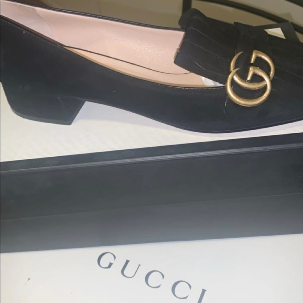 100% Authentic GG Marmont loafers in Black suede.